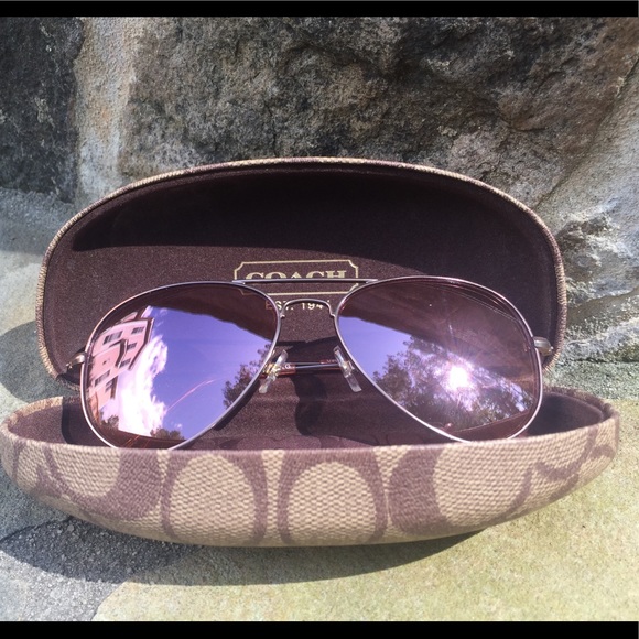 Coach Accessories - Coach women pink lens Aviator sunglasses-Perfect💜